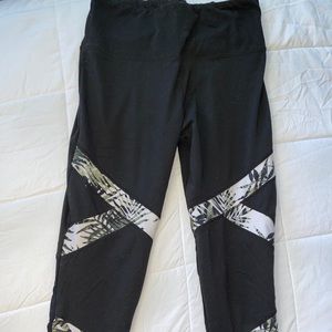 Balance collection workout leggings, M